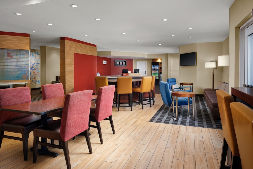 TownePlace Suites by Marriott Lafayette South - photo 27