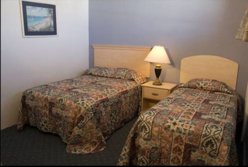 Acropolis Oceanfront Resort - photo 6