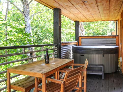 Peris Lodge Uk47606 — 4-Star Luxury Hotel in Caernarfon, United Kingdom
