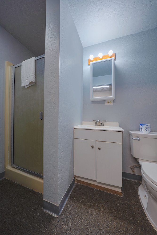 Oyo Hotel Portland Or Near Airport - photo 76