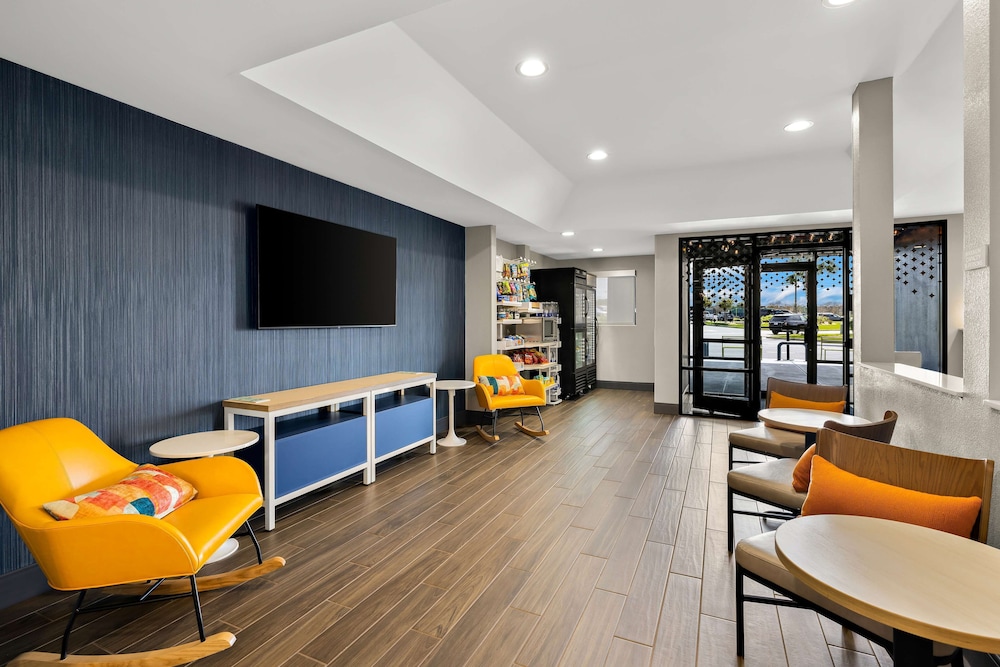 Spark by Hilton Tifton - photo 2