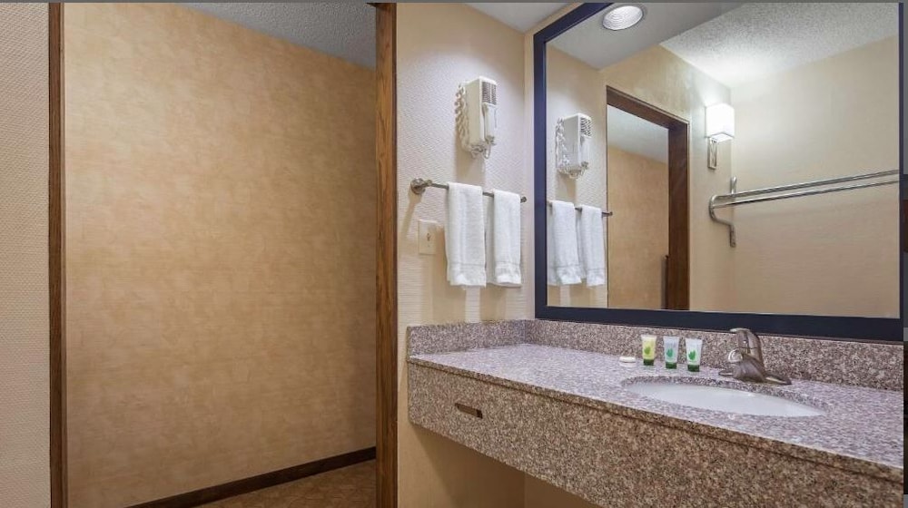 Days Inn by Wyndham St. Charles IL - photo 23