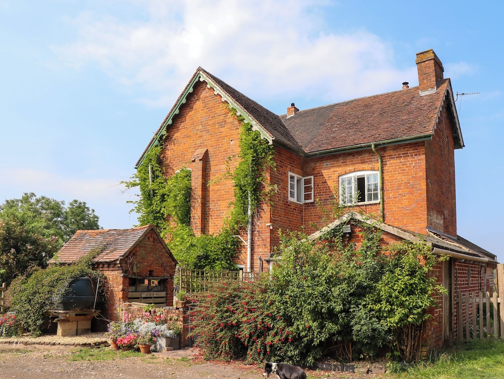 The Shires At Bickerscourt — Solihull