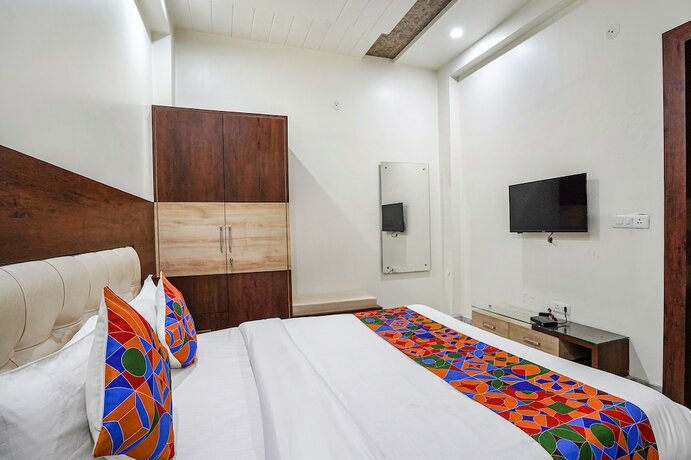 Hotel Sahibs RS Palace