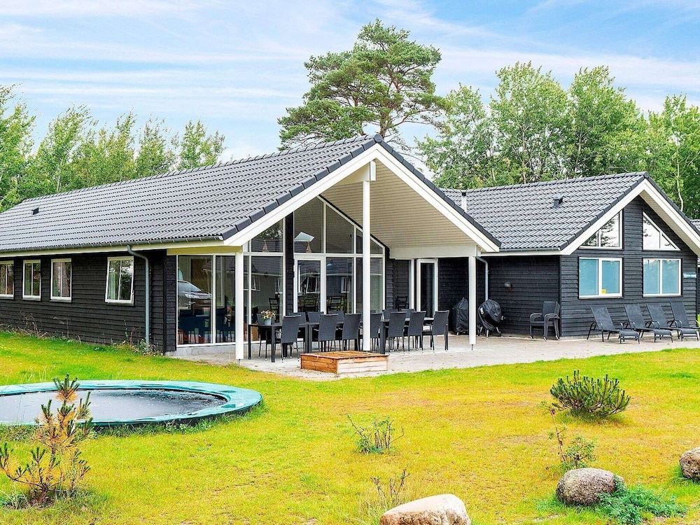 18 person holiday home in Væggerløse — 4-Star Luxury Hotel in None, Denmark