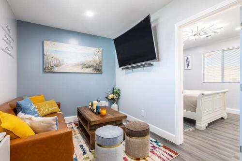 Luxe And Modern South Bay Adu — Carson
