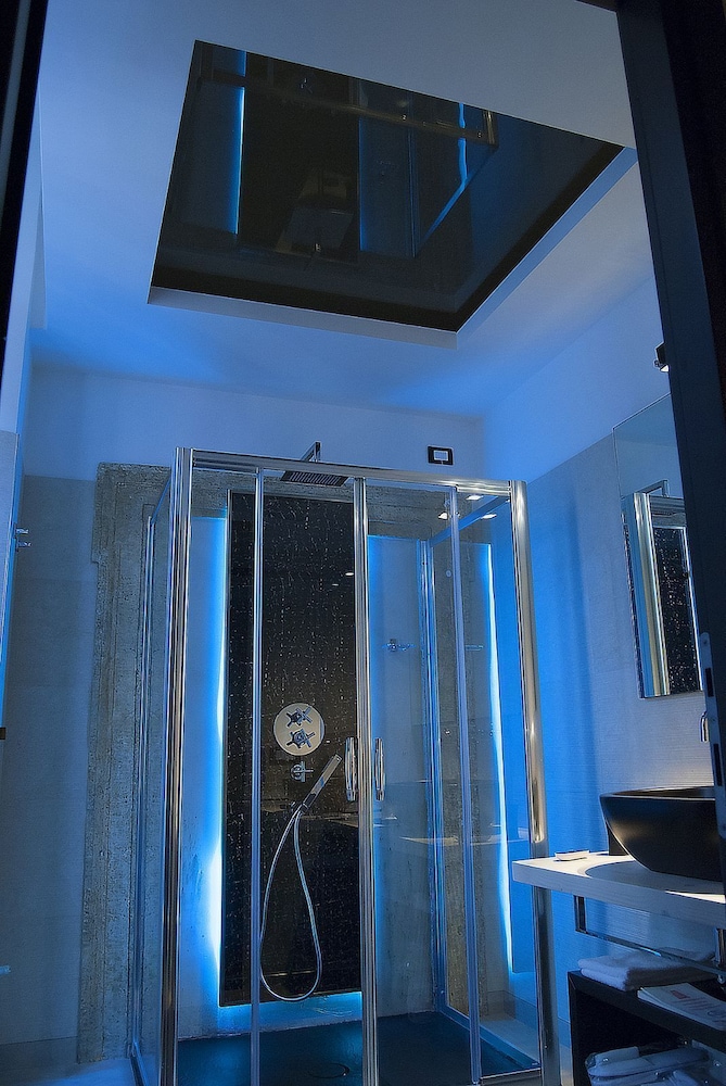 Campo De Fiori Prestige Rooms — 4-Star Luxury Hotel in Rome, Italy
