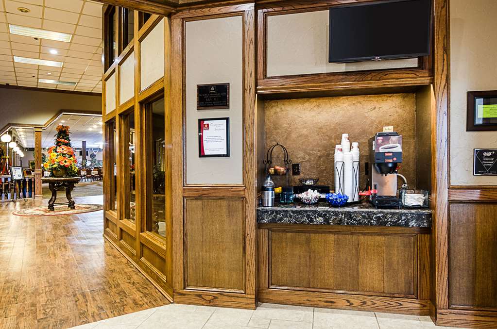 Clarion Inn Kansas - photo 5