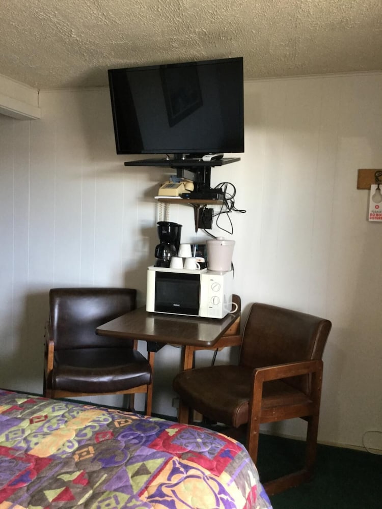 Carla's Inn - photo 5