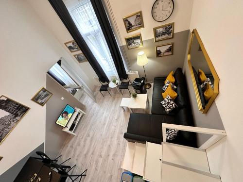 Downtown Sunrise — 4-Star Luxury Hotel in Budapest, Hungary