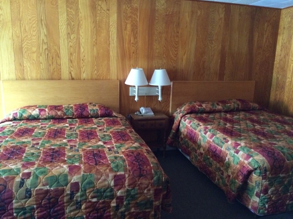 Wild Chinook Inn - photo 7