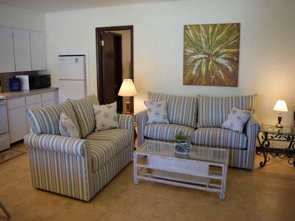 Bollinger Duplex B - carbon neutral hotel in Holmes Beach