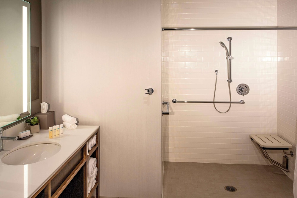 Hilton Garden Inn Redmond Seattle - photo 30
