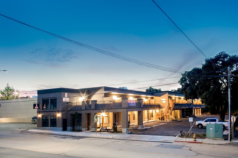 Hotel Siri Downtown Paso Robles - photo 43