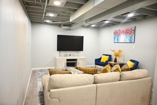 Downtown Oasis By Nulu — Louisville
