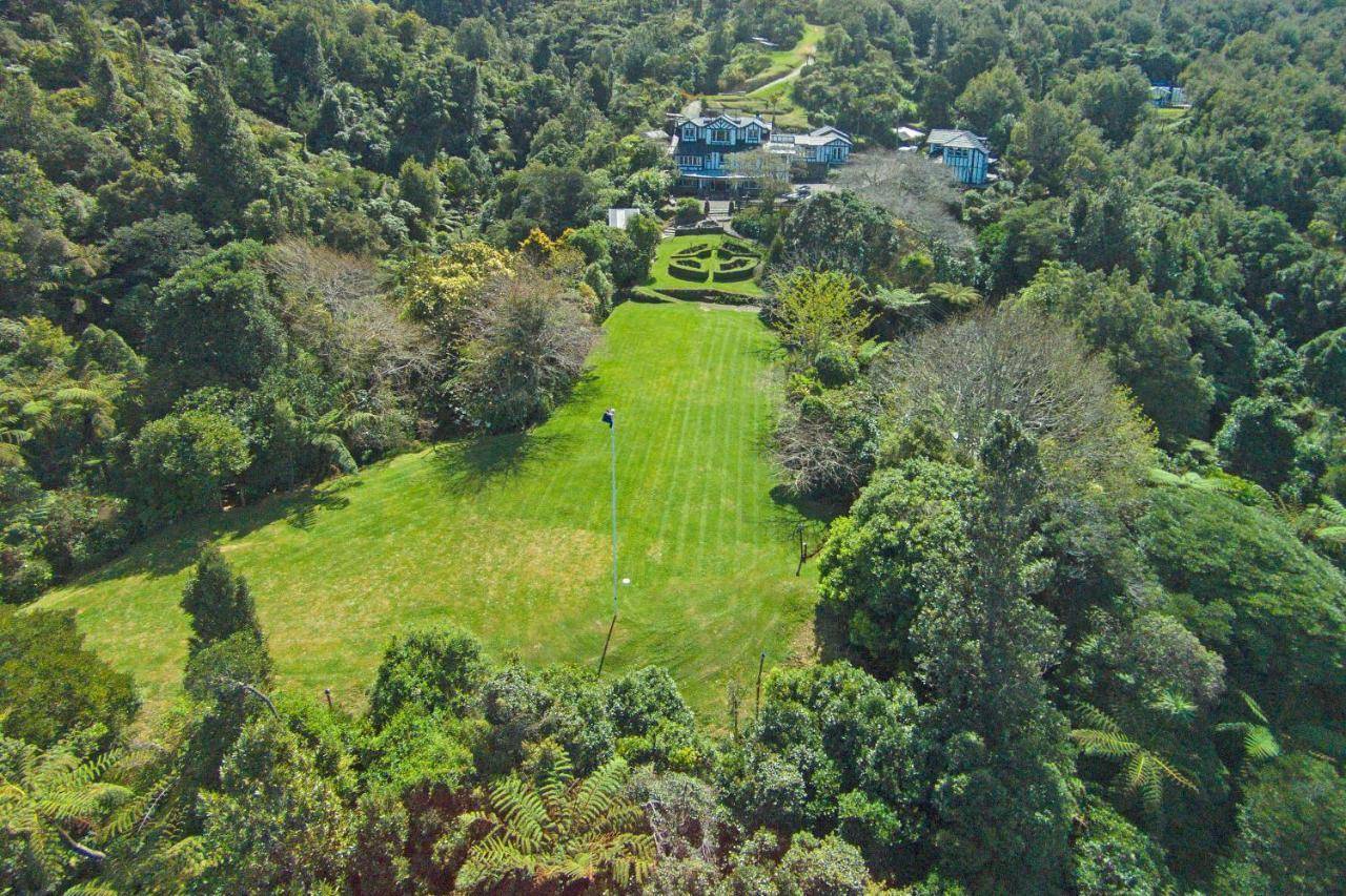 Woodroyd Estate Holiday Sanctuary in Lower Hutt, New Zealand