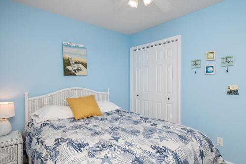 9th Street Sandy Feet by Oak Island Accommodations - photo 37