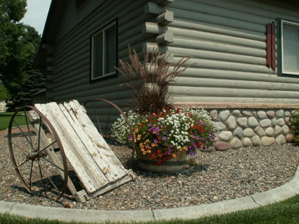 White River Inn - photo 10
