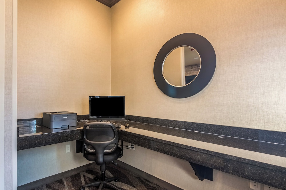 Cobblestone Inn & Suites Lakin - photo 42