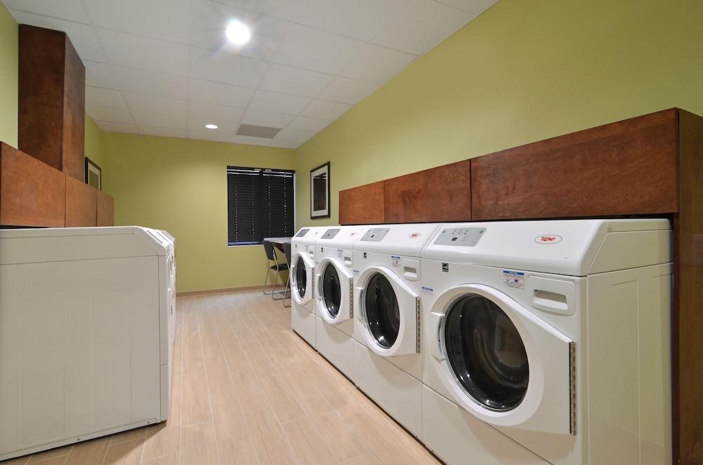 Staybridge Suites Tomball - photo 26