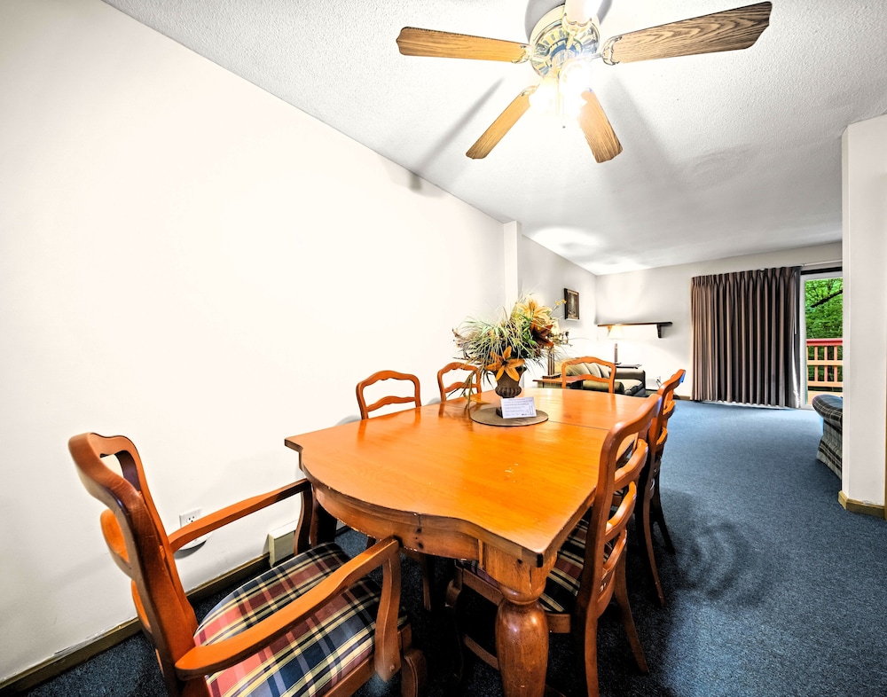 Evergreen Valley Inn - photo 41