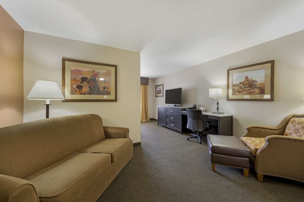 Best Western Plus Country Inn & Suites - photo 26