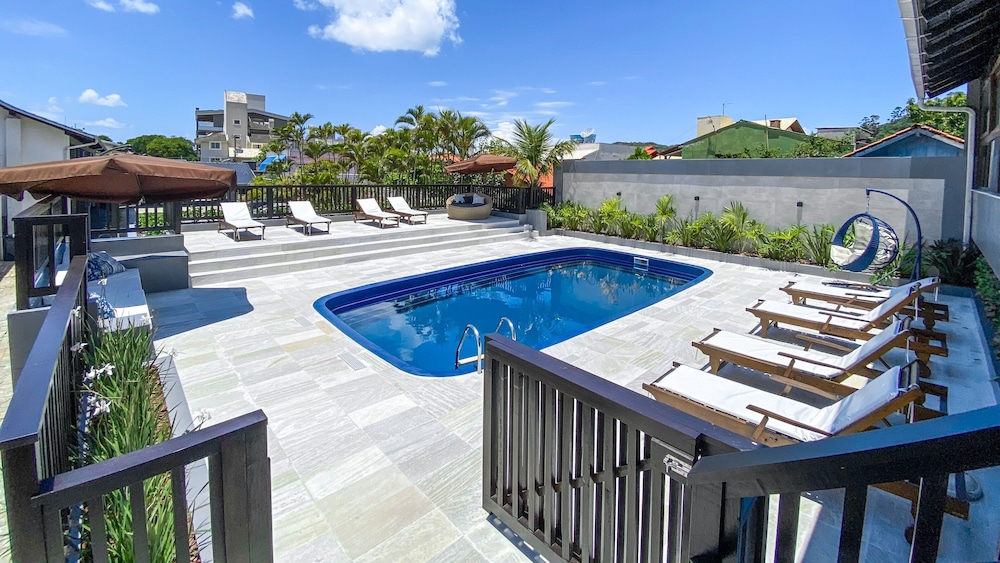 Ala Moana Pousada in Itapema, Brasil