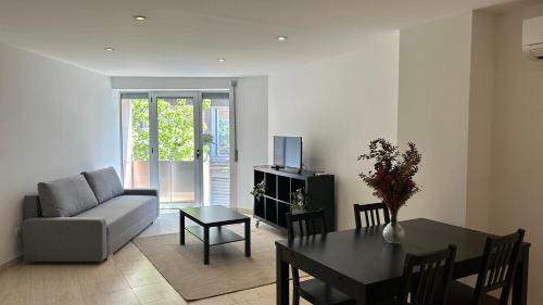 M1 Centrico Y Con Balcon in Terrassa, Spain