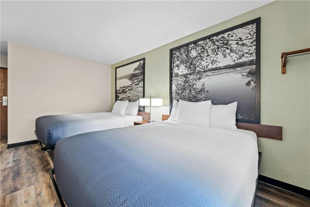 Super 8 by Wyndham Alexandria MN - photo 16