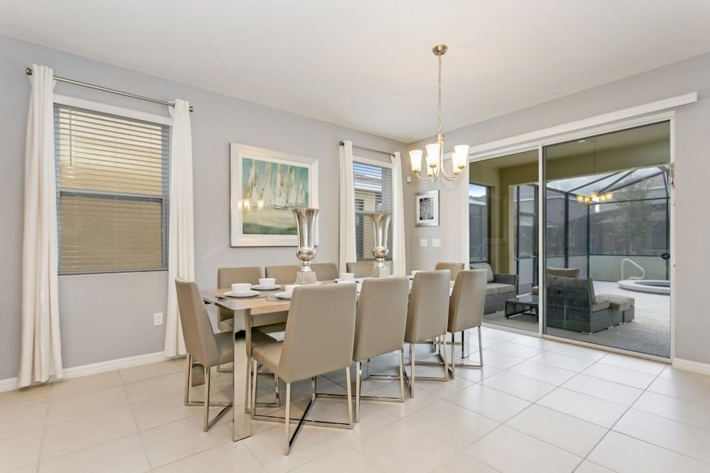 Amazing 7 Bedroom Solterra New Resort Home 7 Villa by Redawning - photo 55