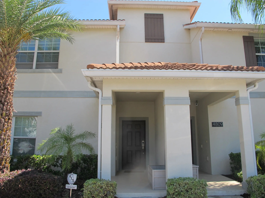 Storey Lake Private Pool Home Near Disney — 4-Star Luxury Hotel in Kissimmee, United States