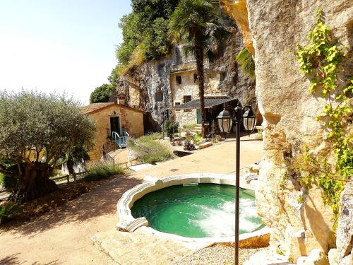Chez Les Grottes — 4-Star Luxury Hotel in Longare, Italy