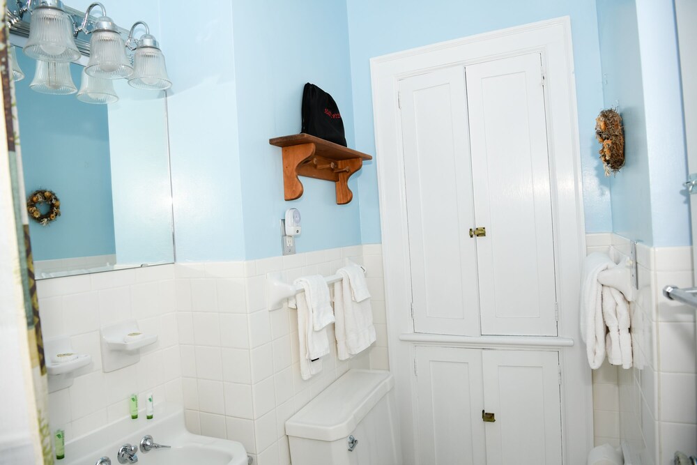 Blacksburg Bed & Breakfast - photo 74