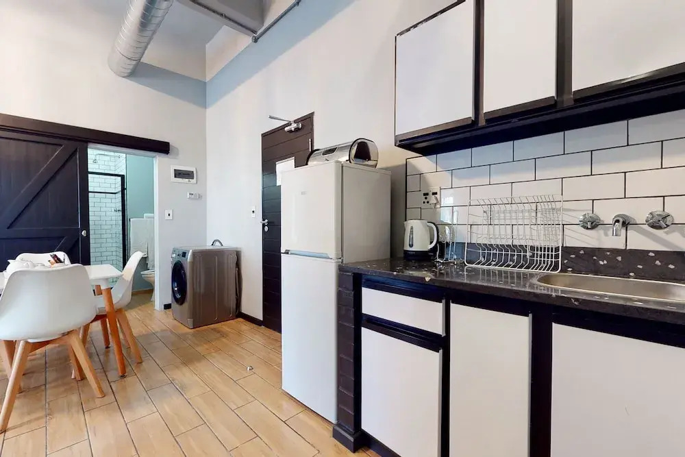 Heriot Apartment 1015