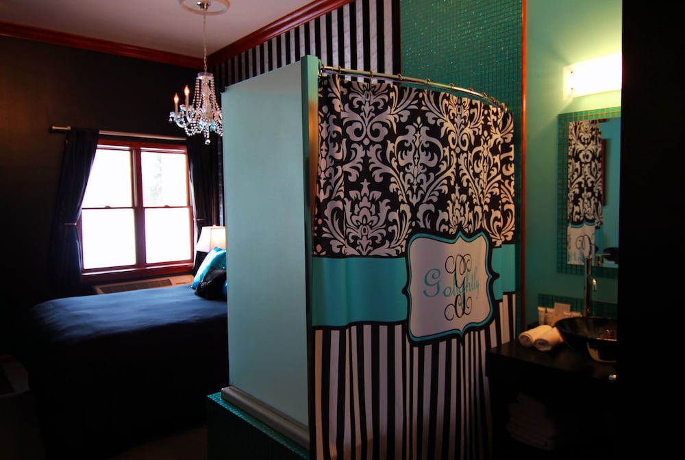 The Roxbury - photo 41