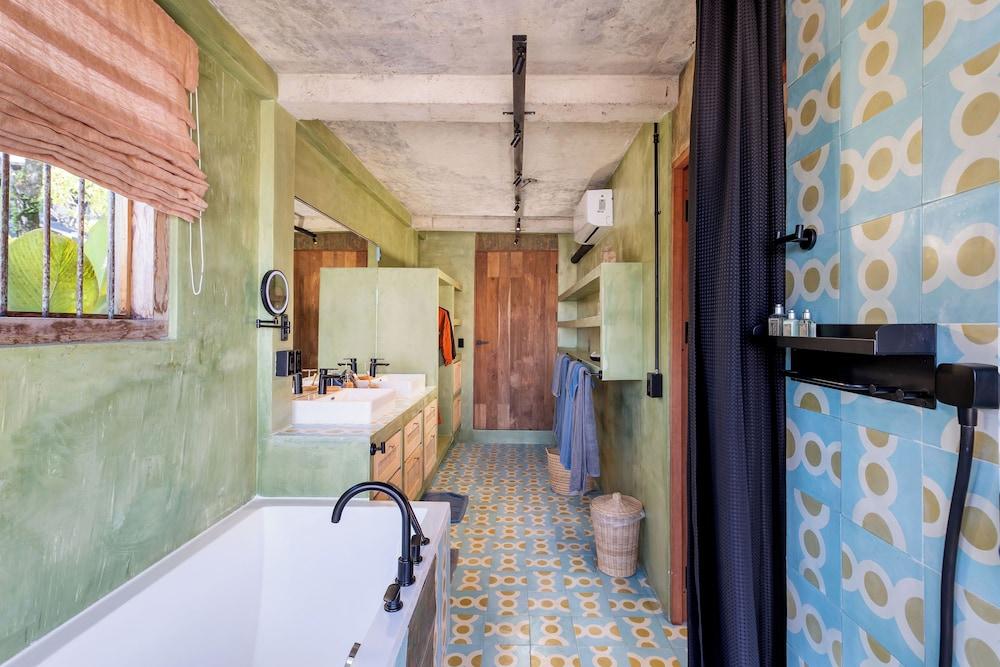 Sumba Lodge — 5-Star Luxury Hotel in Quepos, Costa Rica