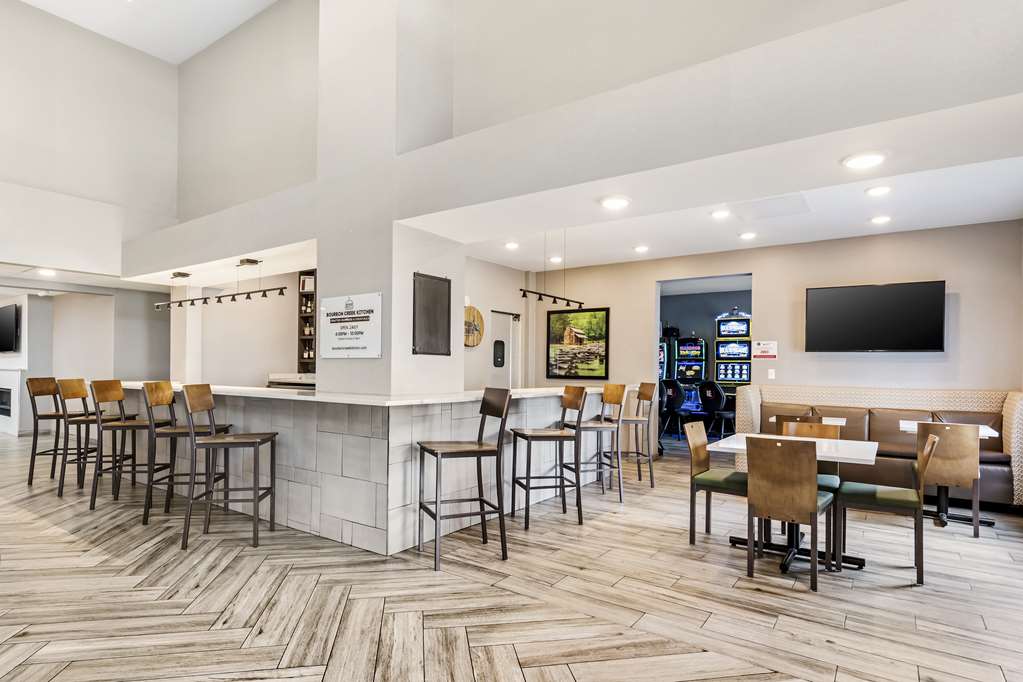 Best Western Plus Bourbonnais Hotel & Suites - photo 5