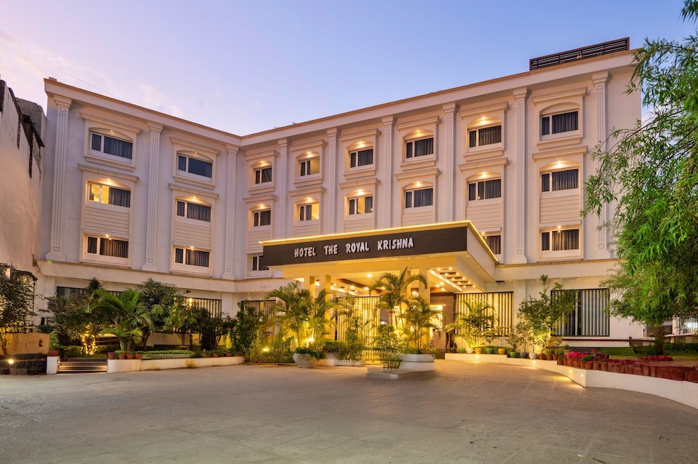 Hotel The Royal Krishna in Riasi, India