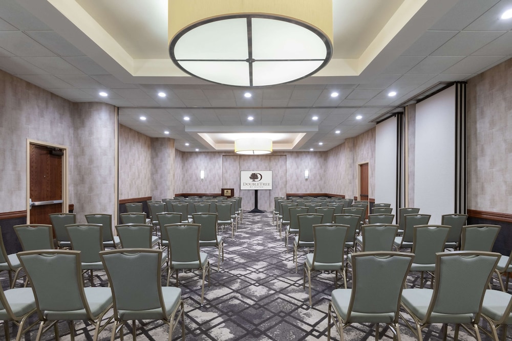 DoubleTree by Hilton Denver Aurora - photo 31