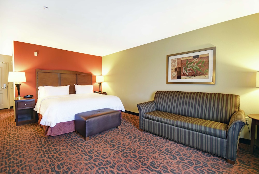 Hampton Inn Beloit - photo 16