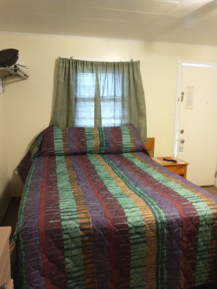 Paintbrush Inn Thermopolis - photo 7