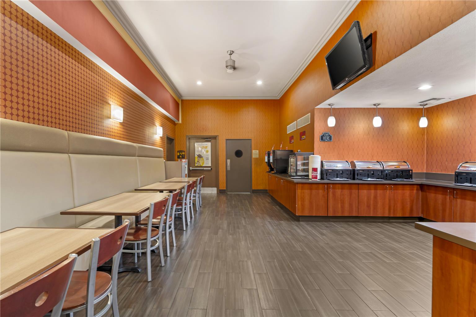 Best Western Plus Stovall's Inn - photo 13