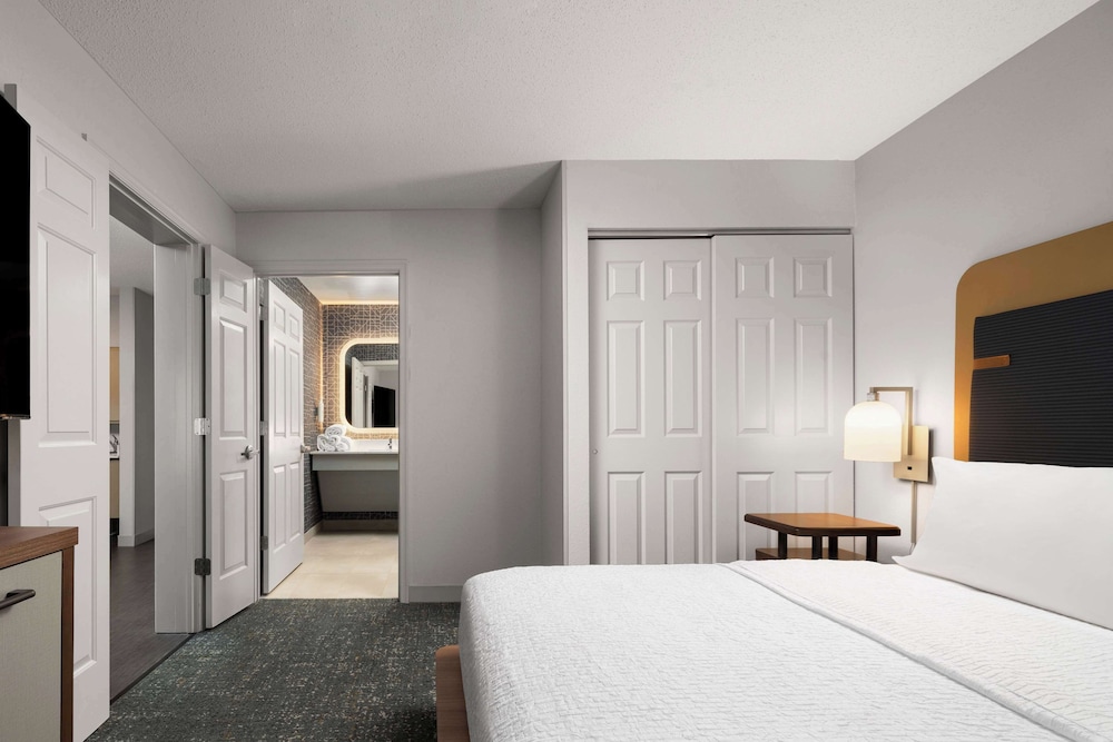 Homewood Suites by Hilton Richmond Airport - photo 8
