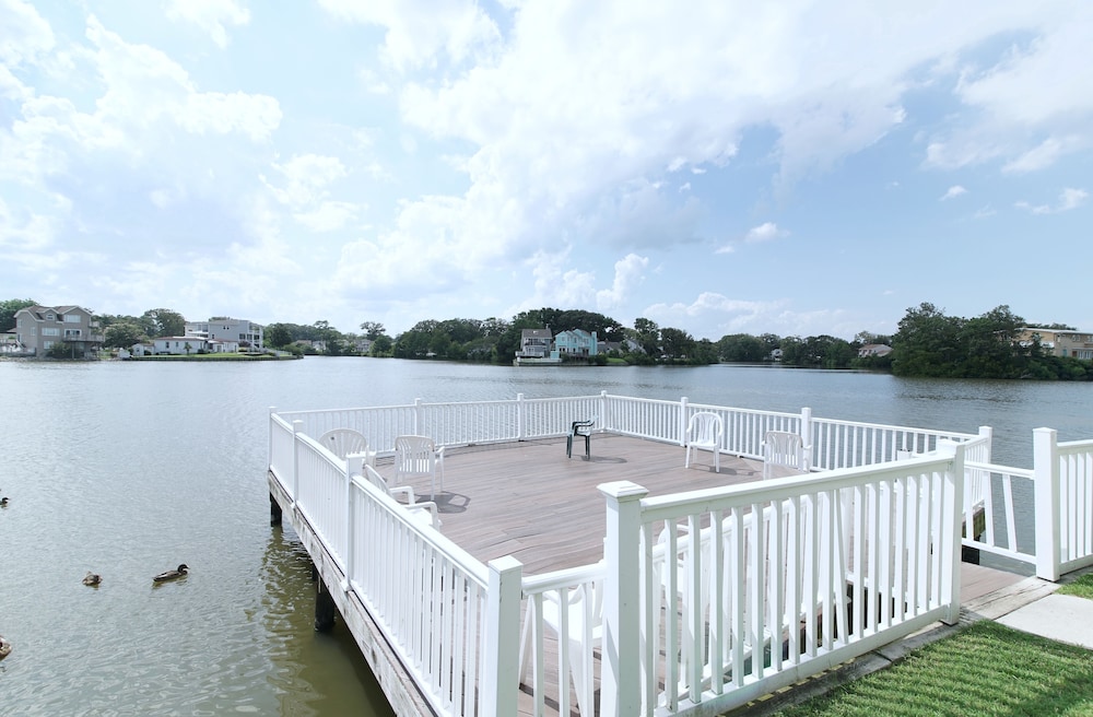 Seashire Inn & Suites - photo 28