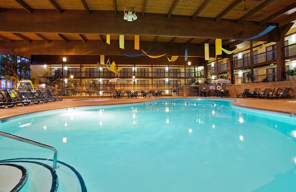 Holiday Inn St. Louis West Six Flags by IHG - photo 16