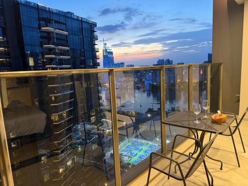 The Opera Level 2x RiverView Corner 2Br 82m2 — 4-Star Luxury Hotel in Ho Chi Minh City, Vietnam