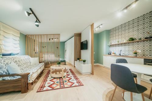 Academy Home — 4-Star Luxury Hotel in Focsani, Romania