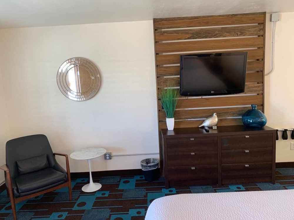 The Sands Motel - photo 14