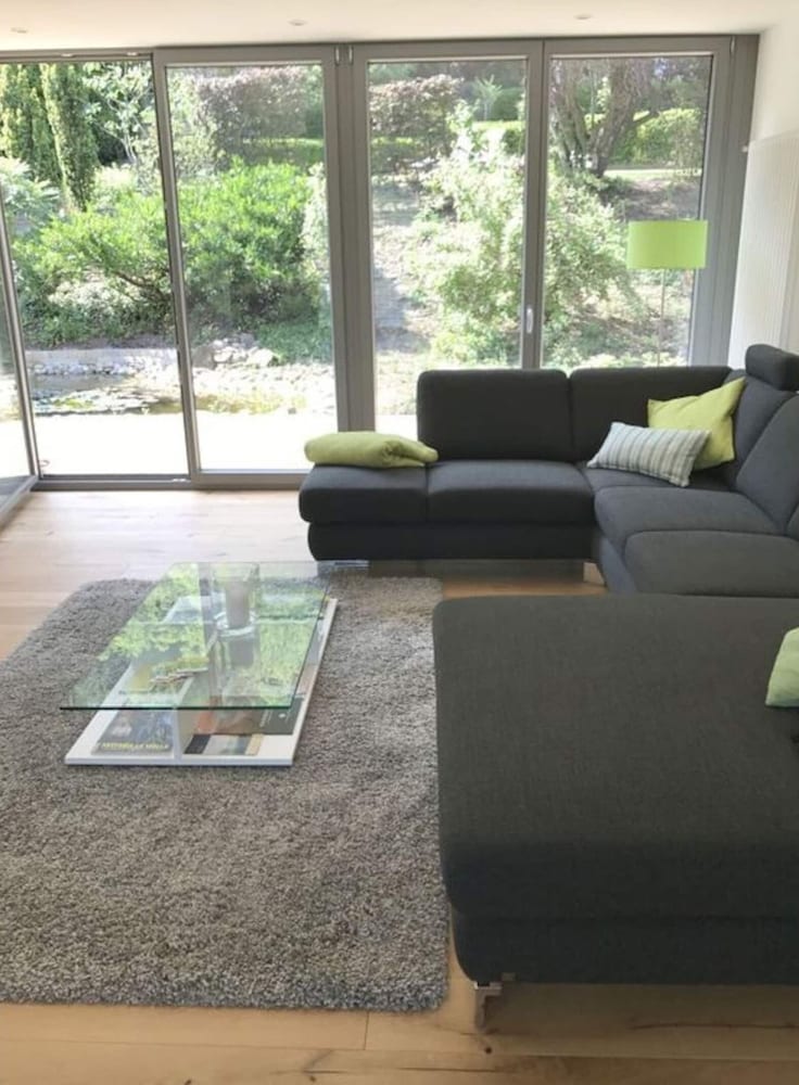 Apartment in Pleisweiler oberhofen — 4-Star Luxury Hotel in Bad Bergzabern, Germany