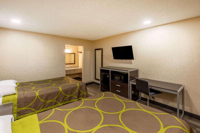 Super 8 By Wyndham Tulsa Arpt St Fairgrounds - photo 16